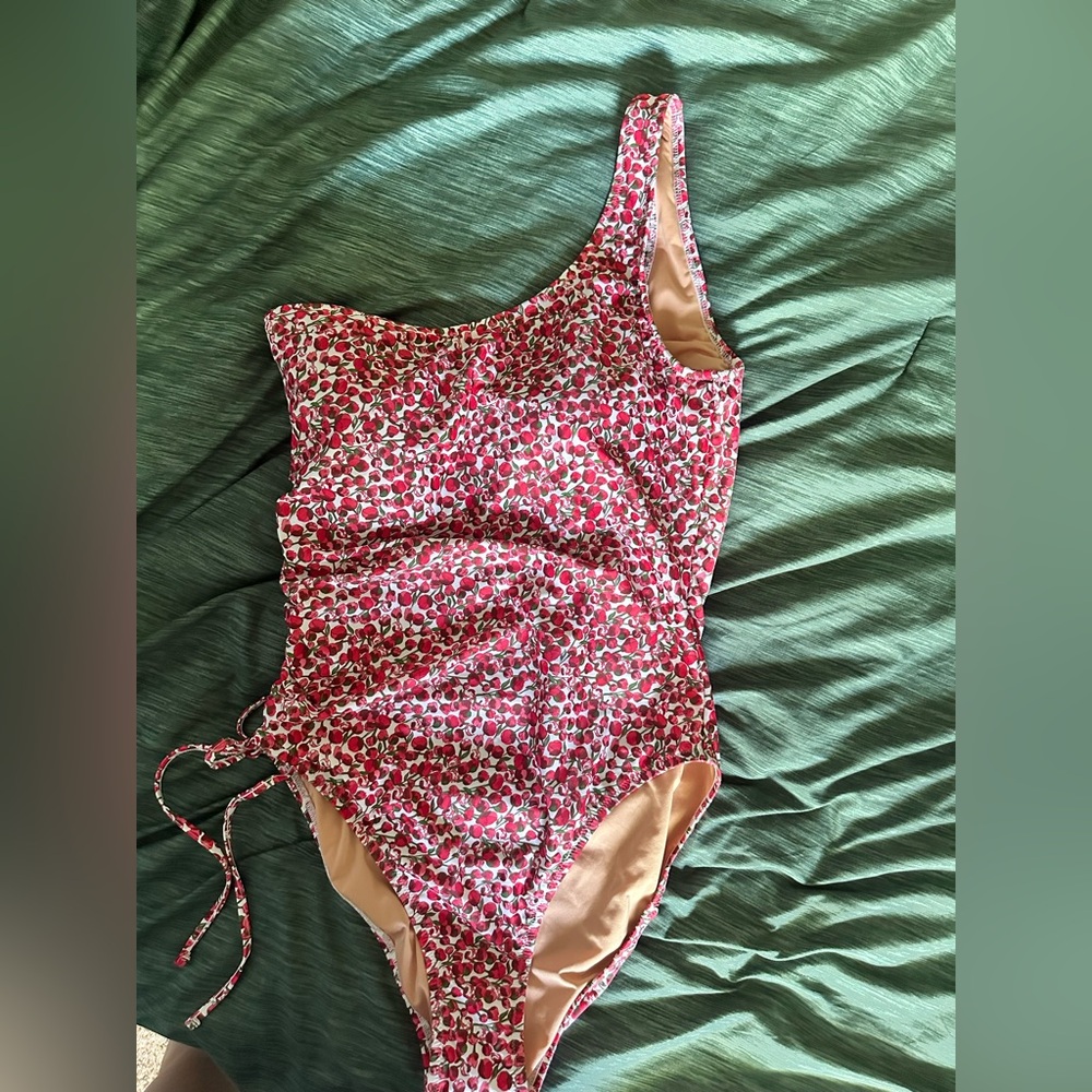 NWT Red and White One-Shoulder Swimsuit